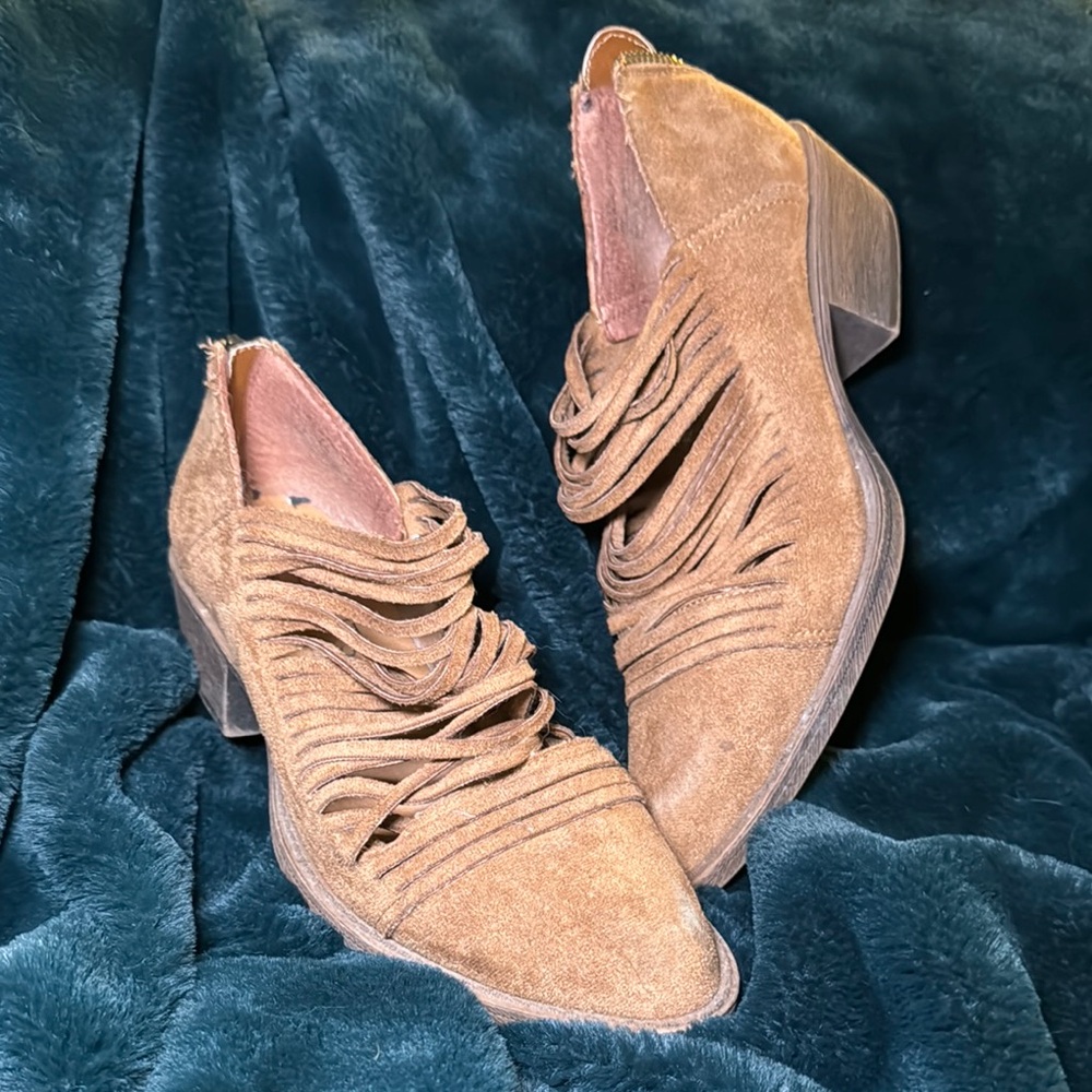 Coconuts by Matisse Brown Ankle Boots 8